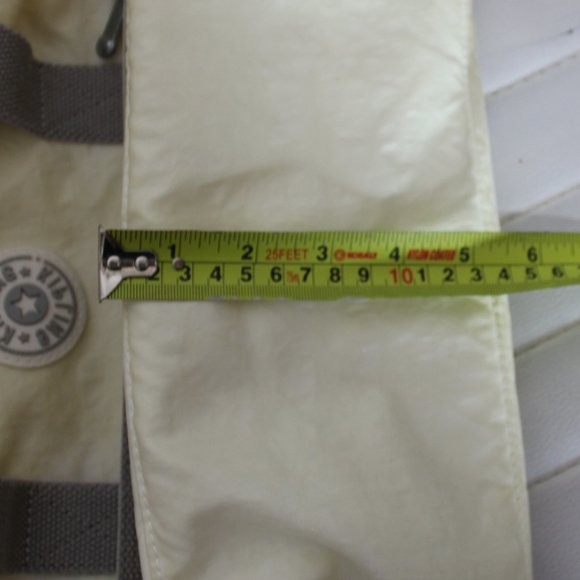 Kipling Cade  yellow versatile Kipling Cade  tote shoulder bag 15"x 10" x 5" - Picture 12 of 12